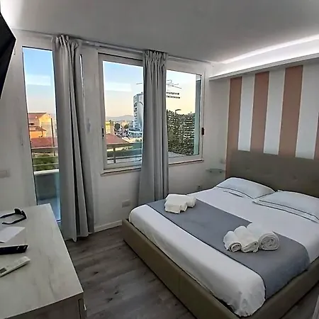 Residenza Aura Hotel *